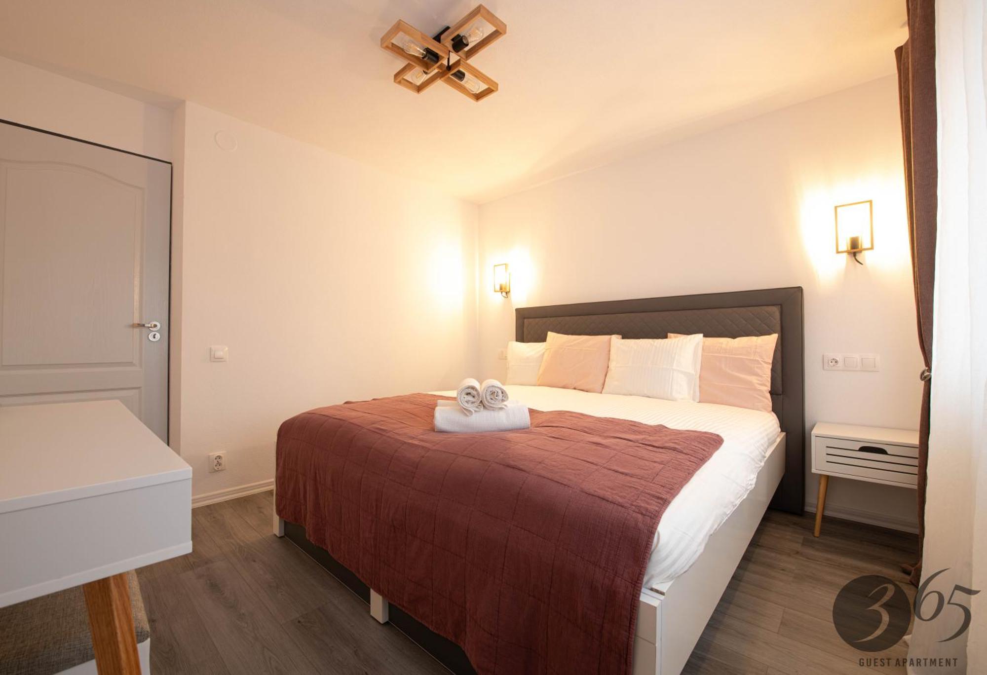 365 Guest Apartment Hunedoara Luaran gambar